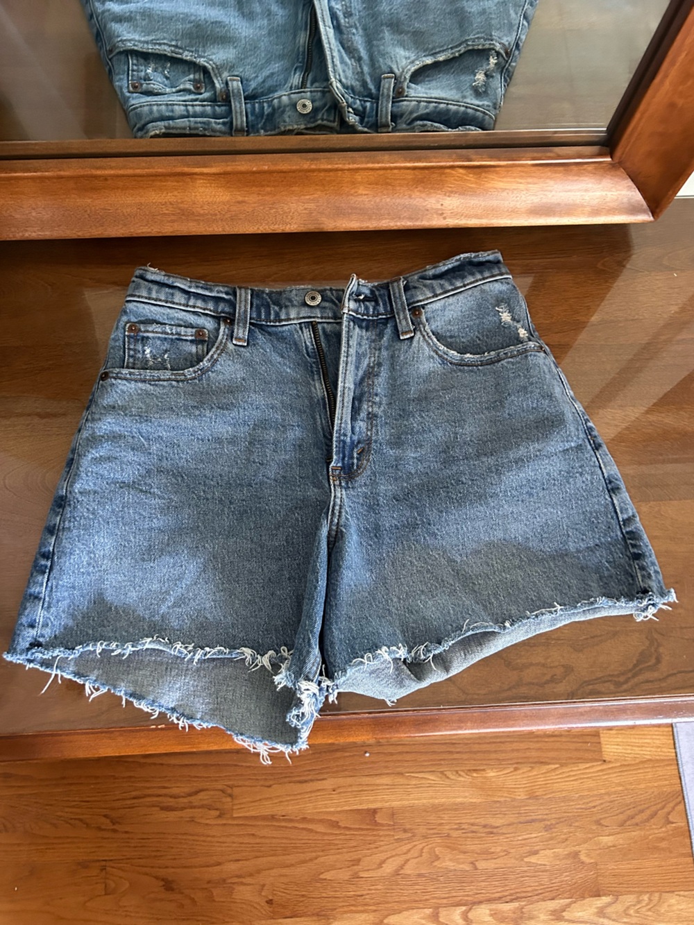 Abercrombie & Fitch Curve Love High Rise The Dad Short High Rise Dad Shorts Blue